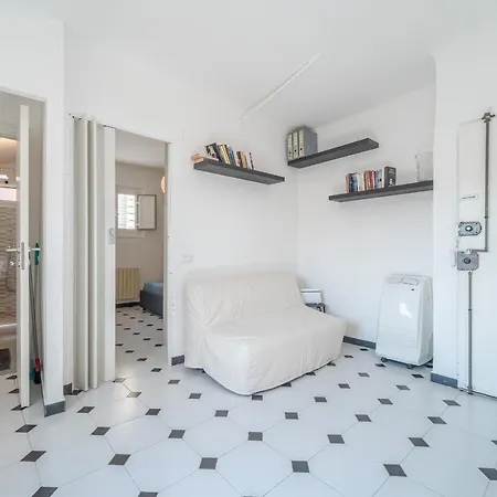 New!apt 2 Min Walk From The Of Voltri * جنوة