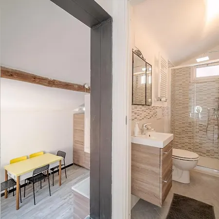 New!apt 2 Min Walk From The Of Voltri Apartman